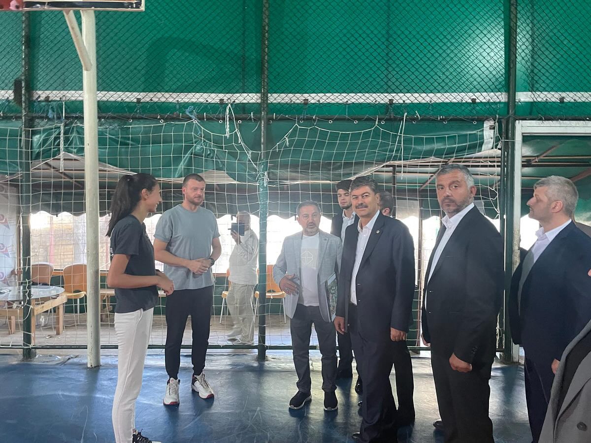 Necmettin Erkan: Gençlerimizin Sporla Büyümesini Destekliyoruz