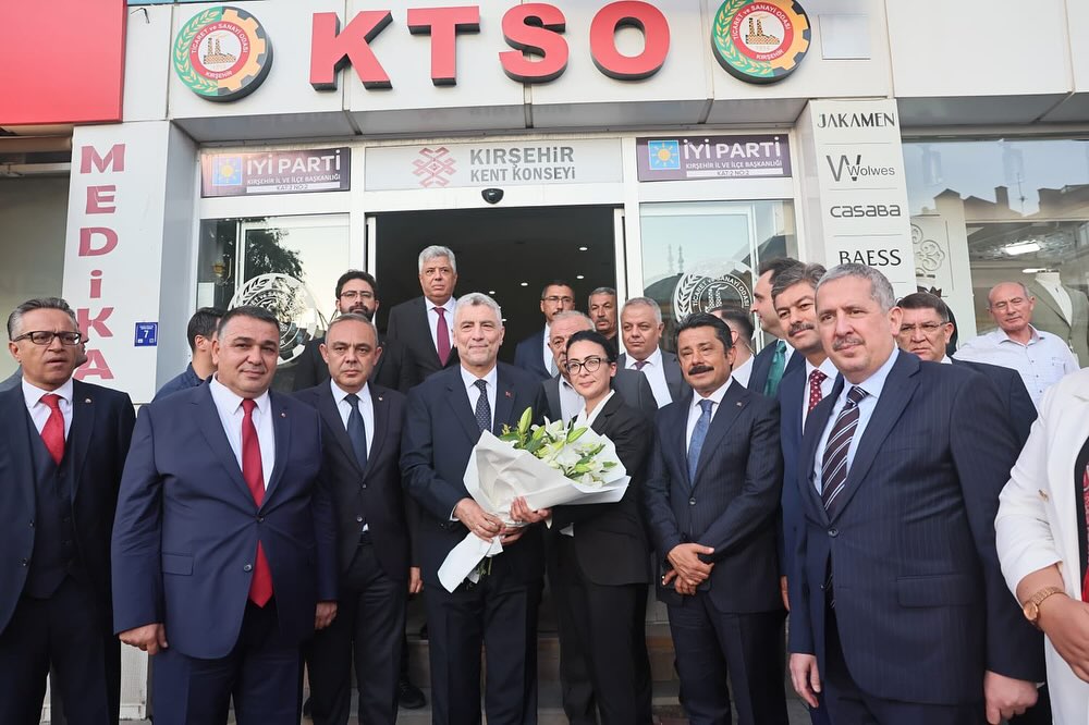 Necmettin Erkan ve Bakan Ömer Bolat, Kırşehir Ticaret ve Sanayi Odası’nı Ziyaret Etti