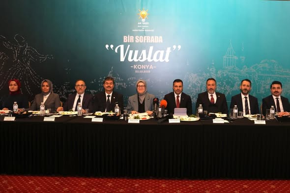 AK Parti’den Konya’da Sivil Toplum Buluşması: “Bir Sofrada Vuslat” Programı Gerçekleştirildi