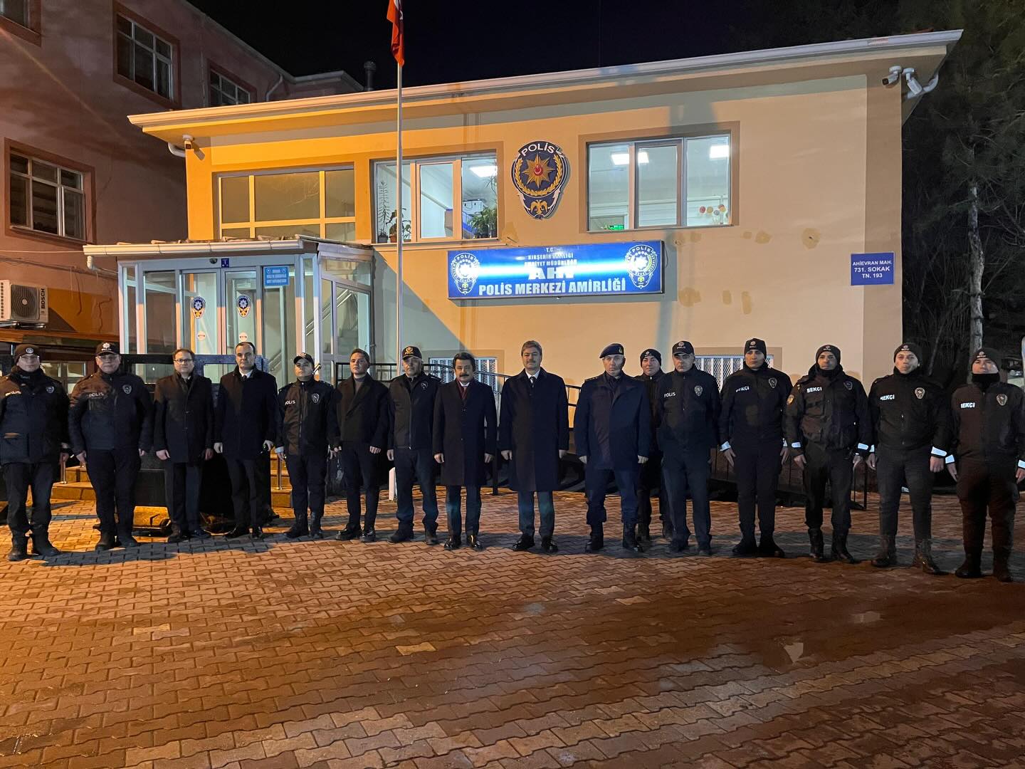 Milletvekili Necmettin Erkan’dan Ahi Polis Merkezi’ne Ziyaret: “Güvenlik Güçlerimizin Yanındayız”