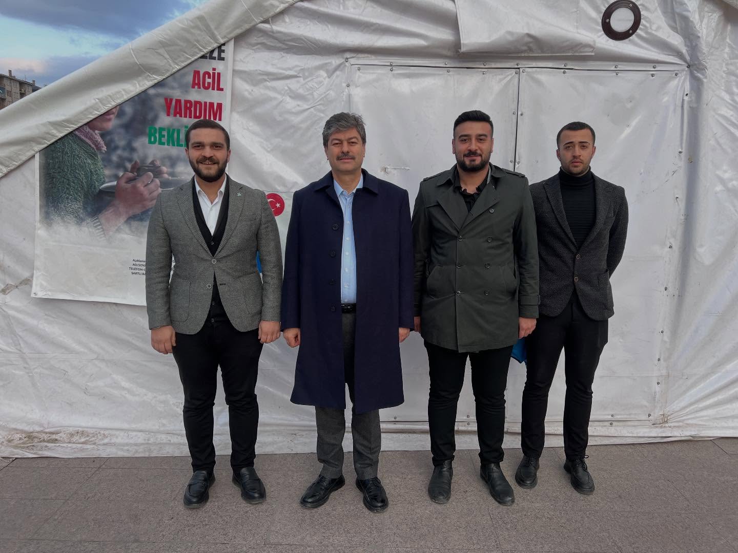  Erkan’dan Gazze Çadırı’na Destek Ziyareti