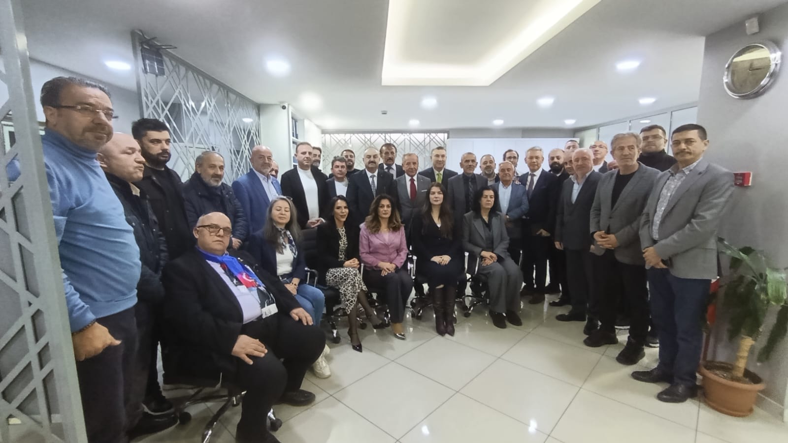 Uluslararası Esnaf Birliği İstanbul İl Başkanlığı 1. Olağan Genel Kurulu Büyük Katılımla Gerçekleşti