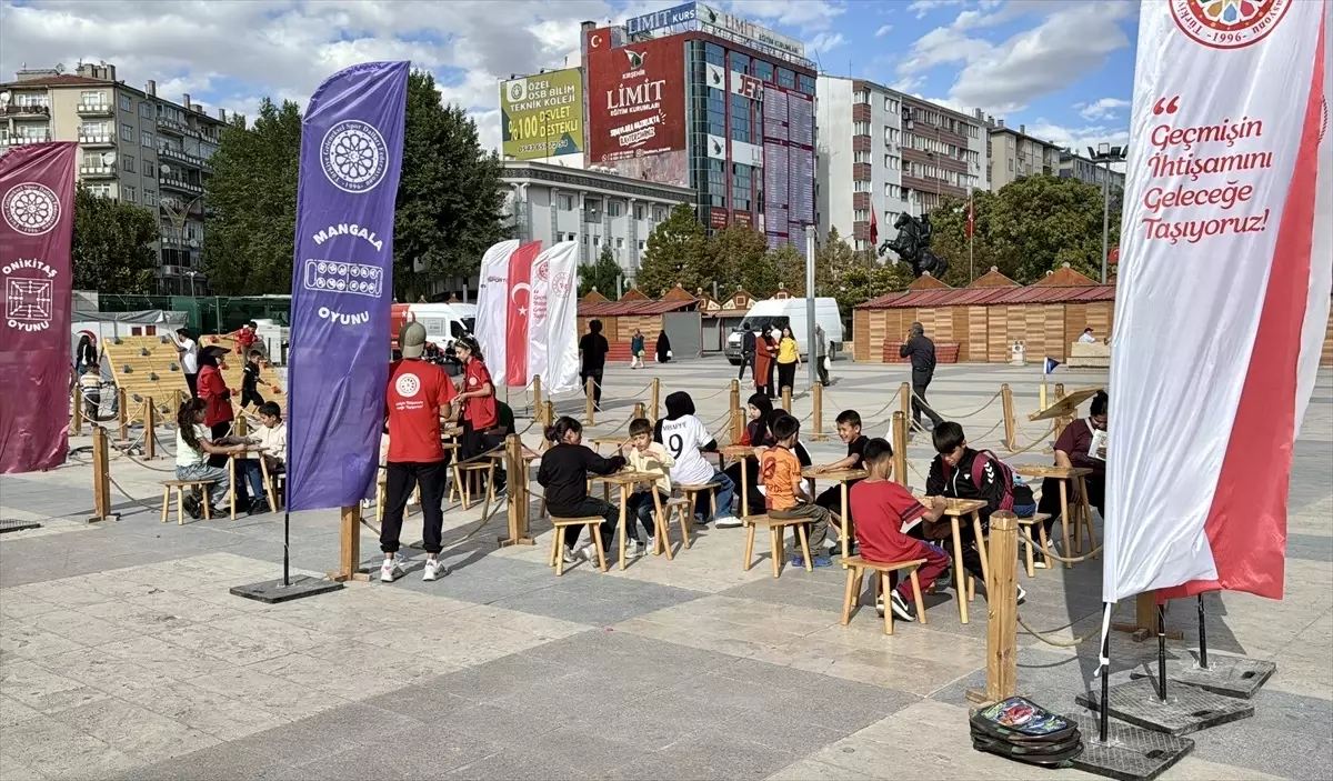 Kırşehir’de Geleneksel Oyunlar Şenliği Renkli Görüntülere Sahne Oldu