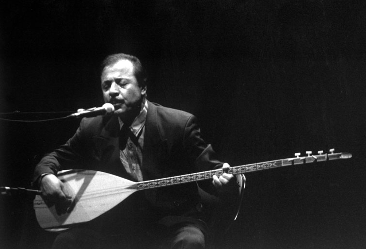 Gönül Dağının Büyük Kaybı: Neşet Ertaş'ı Saygıyla Anıyoruz